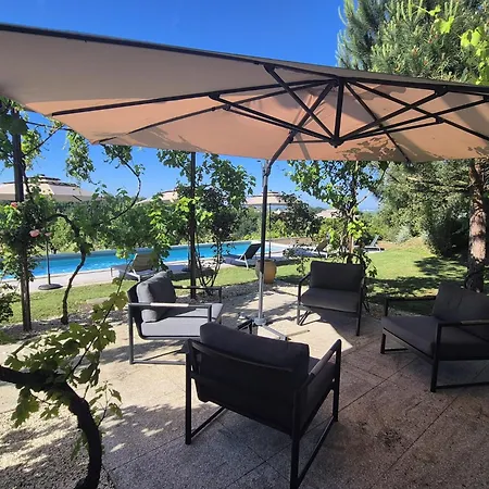 Domaine De La Peyrine 4*