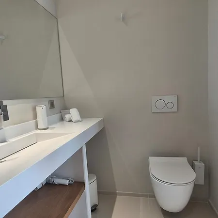 Domaine De La Peyrine 4*